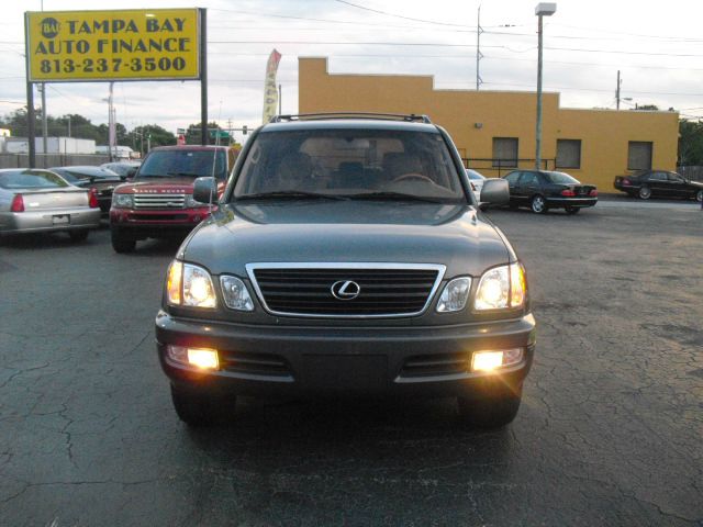 2002 Lexus LX 470 Scion XB