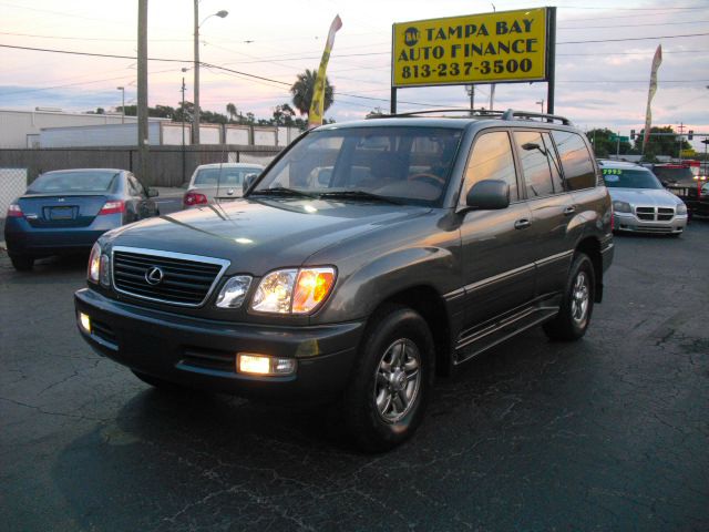 2002 Lexus LX 470 Scion XB