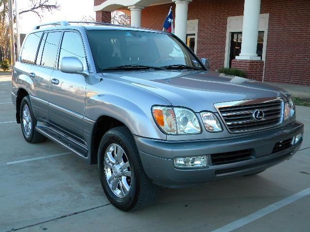 2004 Lexus LX 470 Base