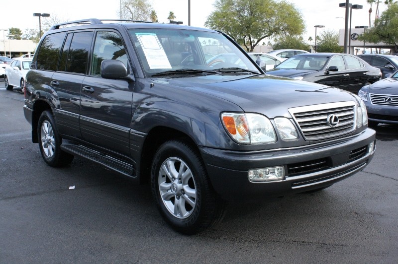 2005 Lexus LX 470 Base