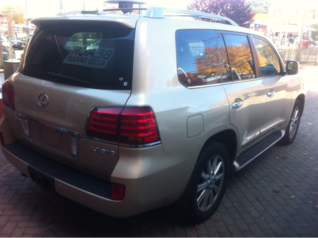 2008 Lexus LX 570 Scion XB