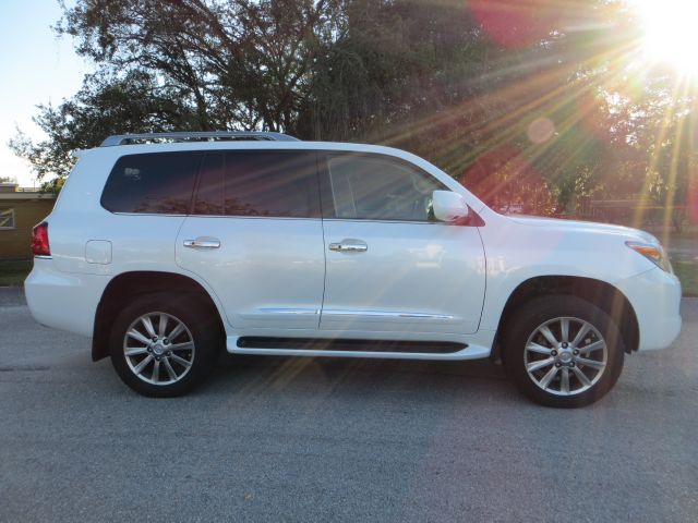 2011 Lexus LX 570 Scion XB