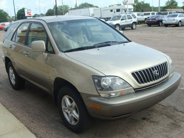 1999 Lexus RX 300 V25