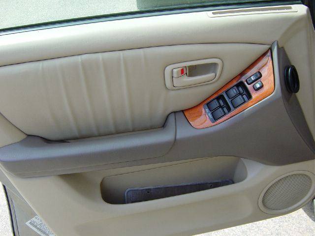 2000 Lexus RX 300 EX - DUAL Power Doors