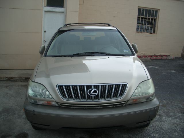 2001 Lexus RX 300 Ram 3500 Diesel 2-WD