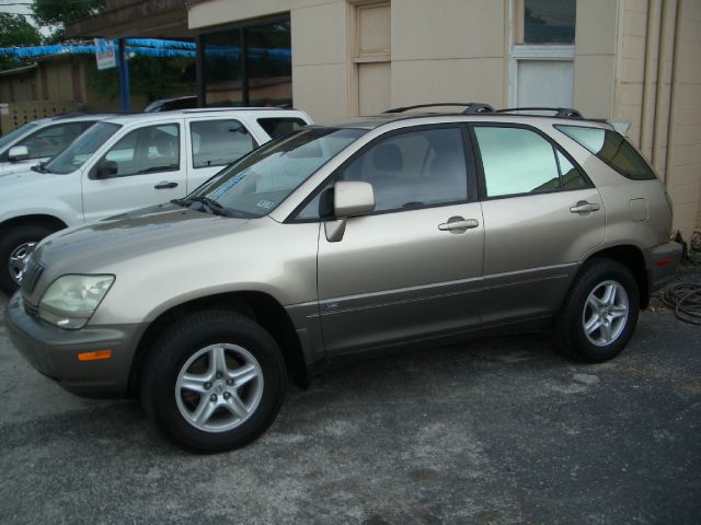 2001 Lexus RX 300 Ram 3500 Diesel 2-WD