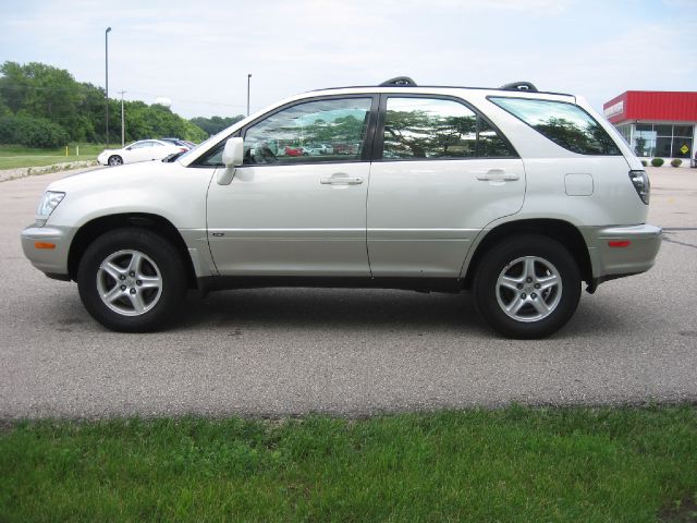 2001 Lexus RX 300 Ram 3500 Diesel 2-WD