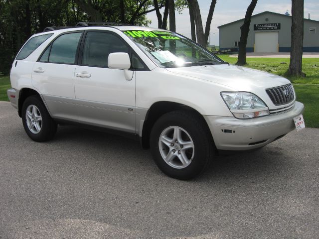 2001 Lexus RX 300 Ram 3500 Diesel 2-WD