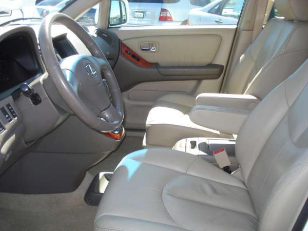 2001 Lexus RX 300 Base