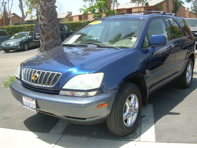 2001 Lexus RX 300 Ram 3500 Diesel 2-WD