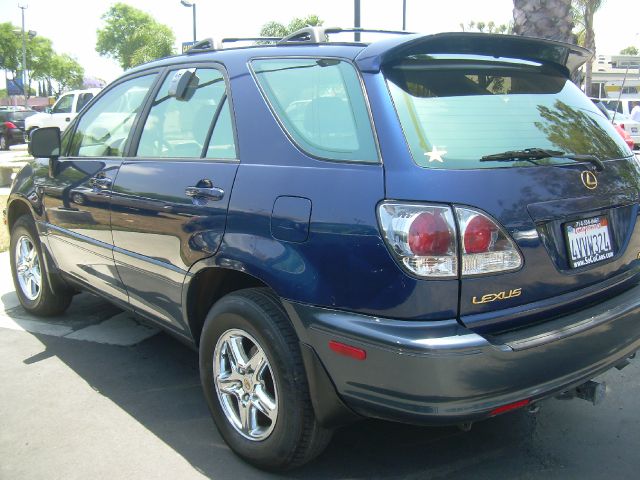 2001 Lexus RX 300 Ram 3500 Diesel 2-WD