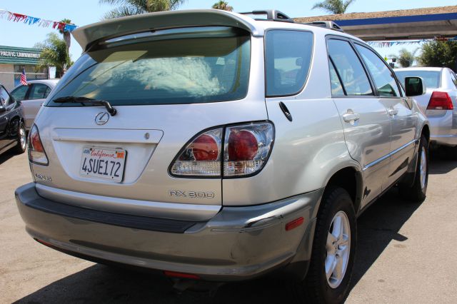 2001 Lexus RX 300 Ram 3500 Diesel 2-WD