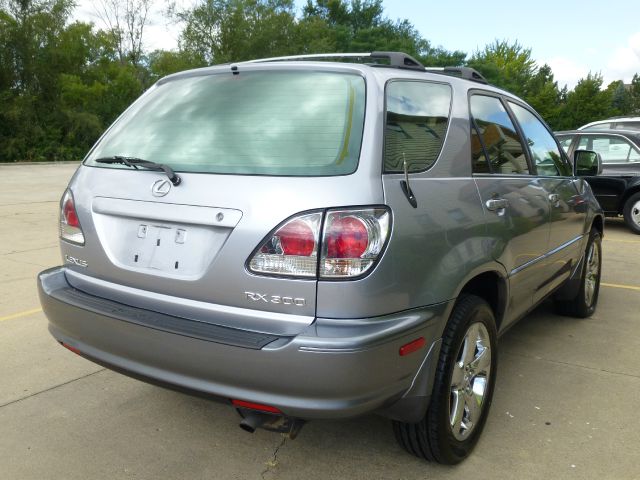 2001 Lexus RX 300 Ram 3500 Diesel 2-WD