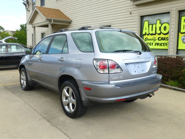 2001 Lexus RX 300 Ram 3500 Diesel 2-WD