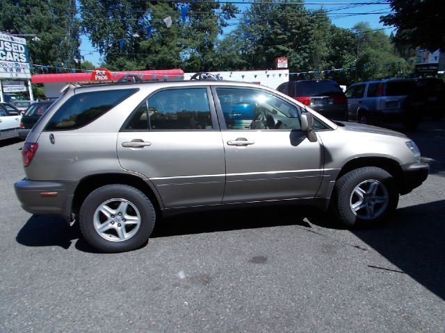 2001 Lexus RX 300 Ram 3500 Diesel 2-WD