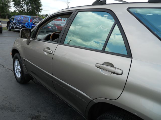 2001 Lexus RX 300 Ram 3500 Diesel 2-WD