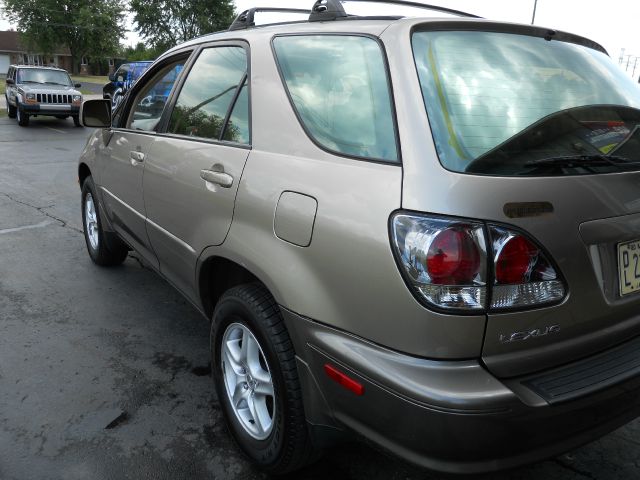 2001 Lexus RX 300 Ram 3500 Diesel 2-WD