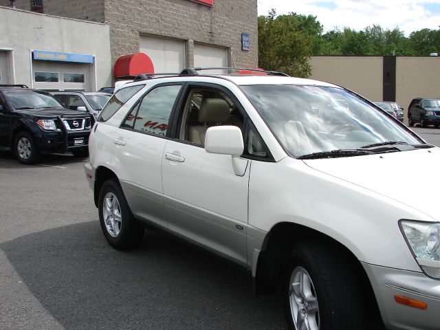 2002 Lexus RX 300 Ram 3500 Diesel 2-WD