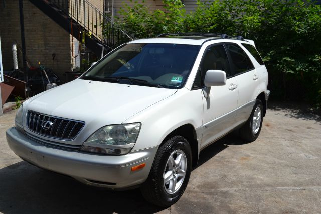 2002 Lexus RX 300 Ram 3500 Diesel 2-WD