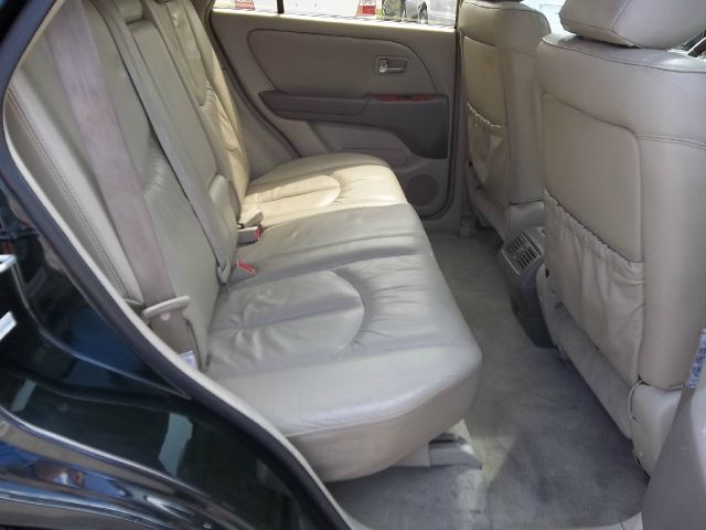 2002 Lexus RX 300 Ram 3500 Diesel 2-WD