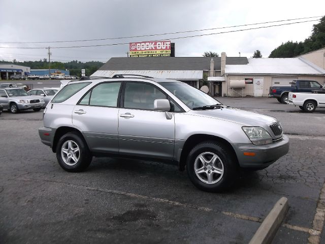 2002 Lexus RX 300 Ram 3500 Diesel 2-WD