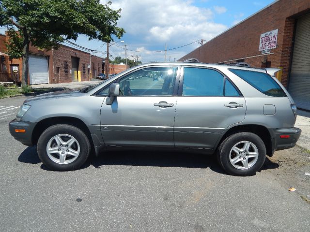 2002 Lexus RX 300 1500 Club Coupe Short Bed