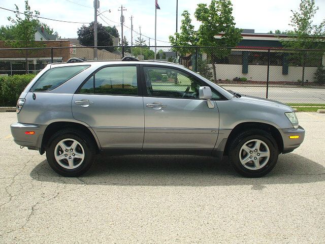 2002 Lexus RX 300 Ram 3500 Diesel 2-WD