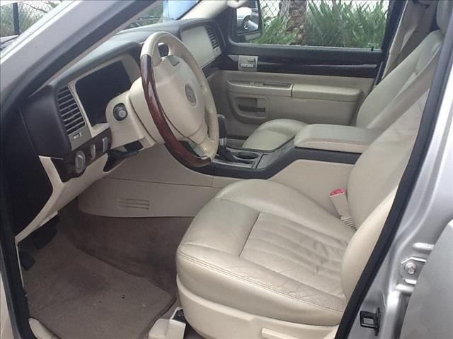 2003 Lincoln Aviator GLS PZEV