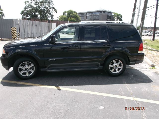 2004 Lincoln Aviator S550 4-matic