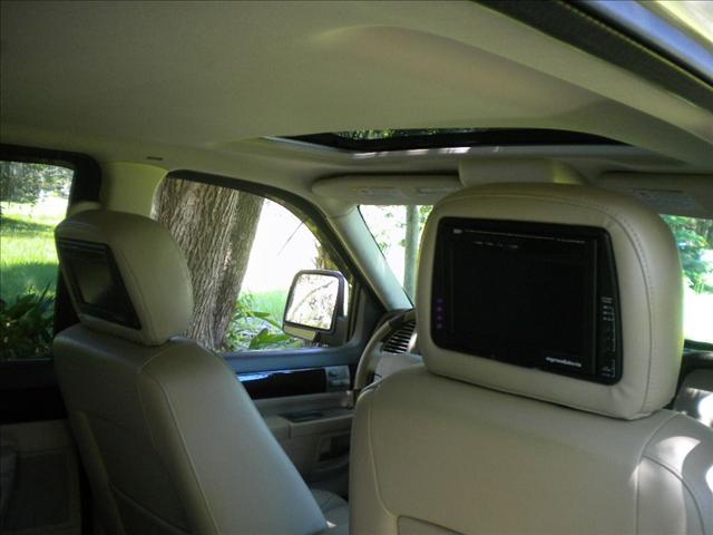 2004 Lincoln Aviator Unknown