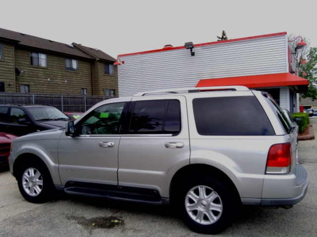 2004 Lincoln Aviator GLS PZEV