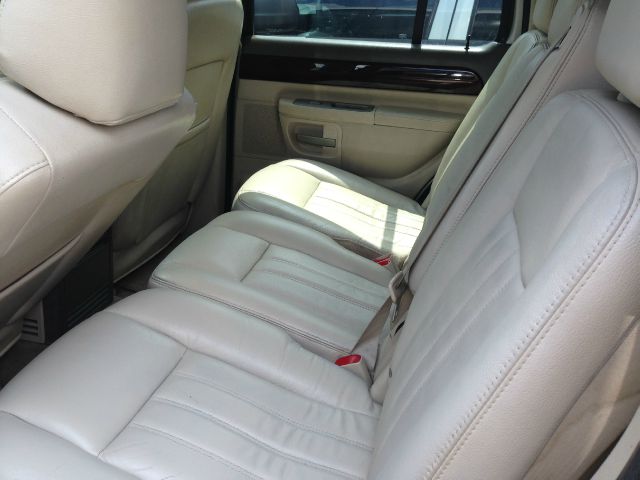 2004 Lincoln Aviator GLS PZEV