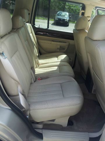 2004 Lincoln Aviator GLS PZEV