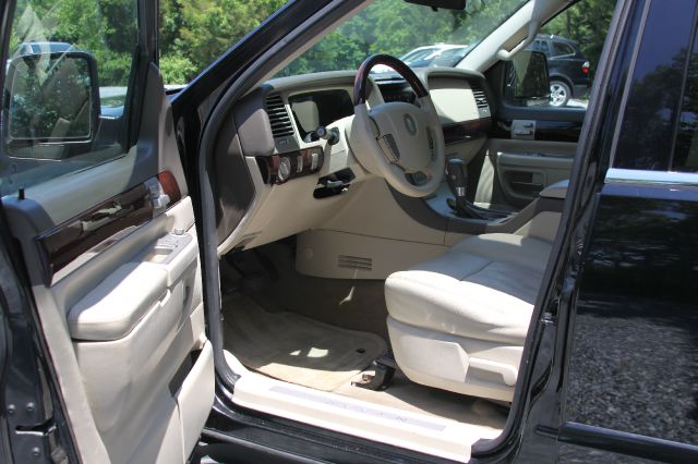 2004 Lincoln Aviator GLS PZEV