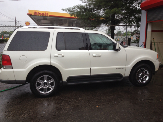 2004 Lincoln Aviator GLS PZEV