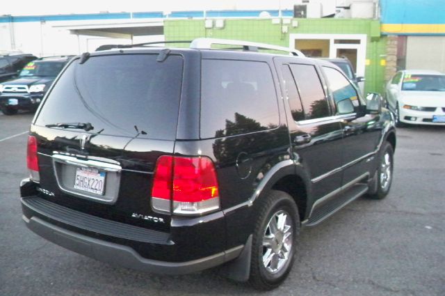 2004 Lincoln Aviator GLS PZEV