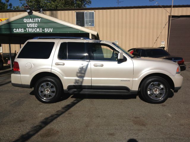 2005 Lincoln Aviator GLS PZEV