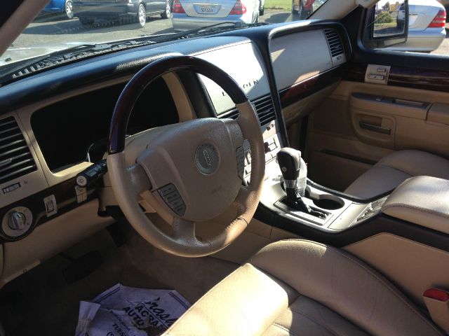 2005 Lincoln Aviator GLS PZEV