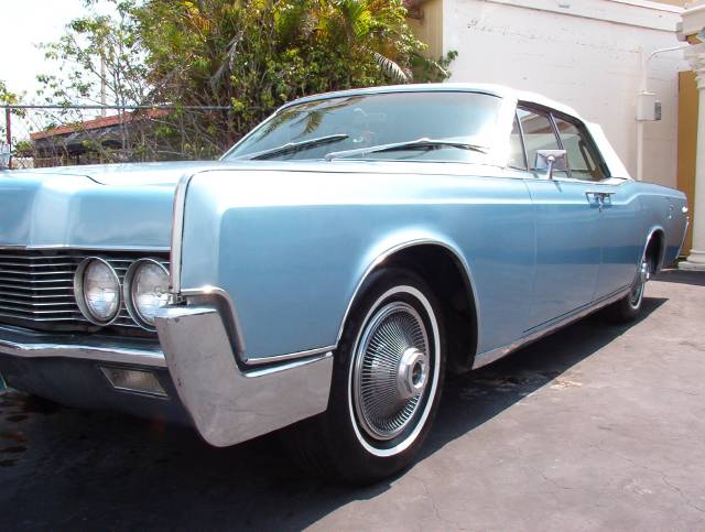 1966 Lincoln Continental W/ Navigation