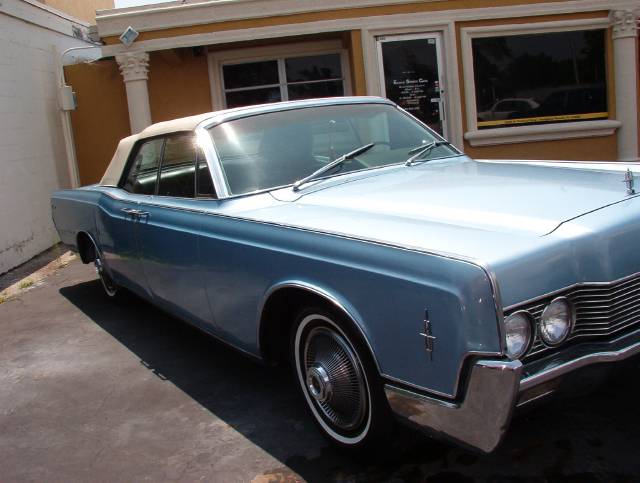 1966 Lincoln Continental W/ Navigation