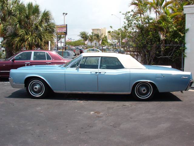 1966 Lincoln Continental W/ Navigation