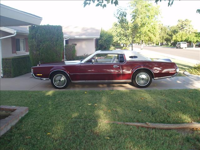 1972 Lincoln Continental 2.0T Sport Sedan 4D