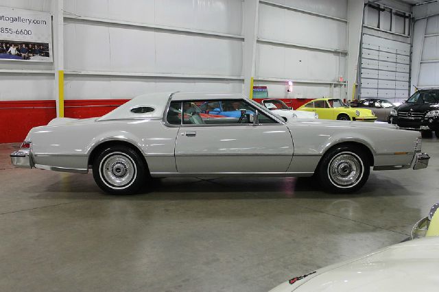 1976 Lincoln Continental LSi Sedan 4D