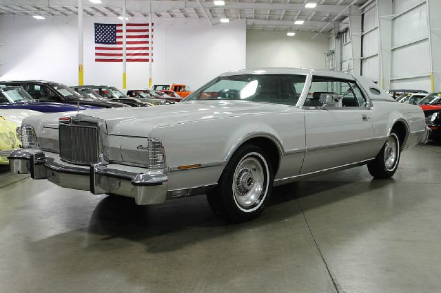 1976 Lincoln Continental LSi Sedan 4D