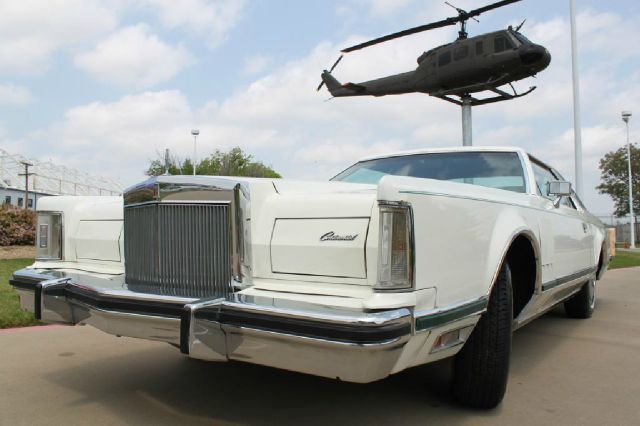 1977 Lincoln Continental Hatchback 4D