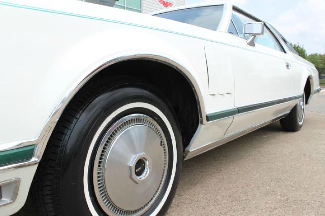 1977 Lincoln Continental Hatchback 4D