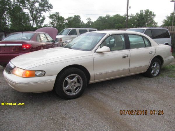 1997 Lincoln Continental Base