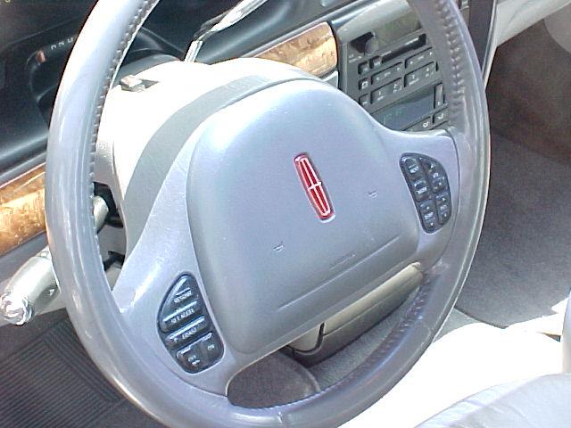 1999 Lincoln Continental Unknown