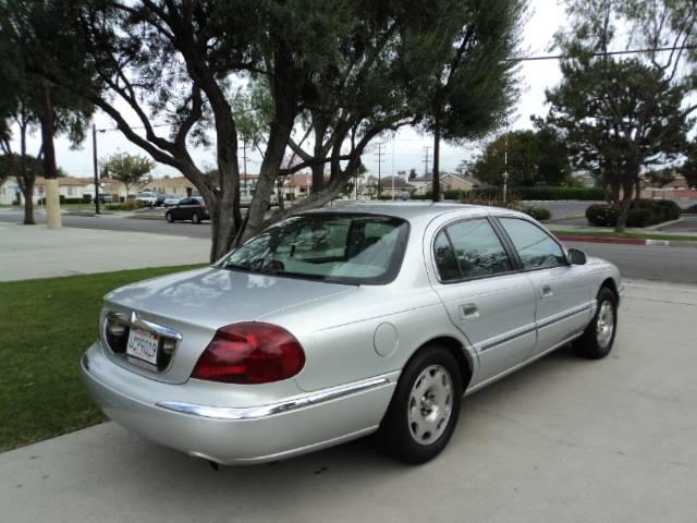 1999 Lincoln Continental Base