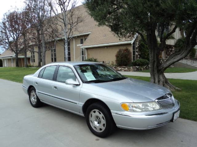 1999 Lincoln Continental Base